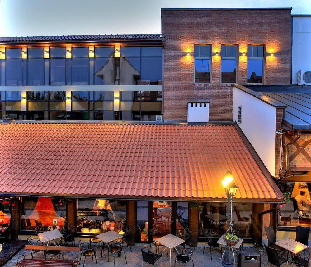 Friedricho Pasazas Hotel Klaipėda Buitenkant foto