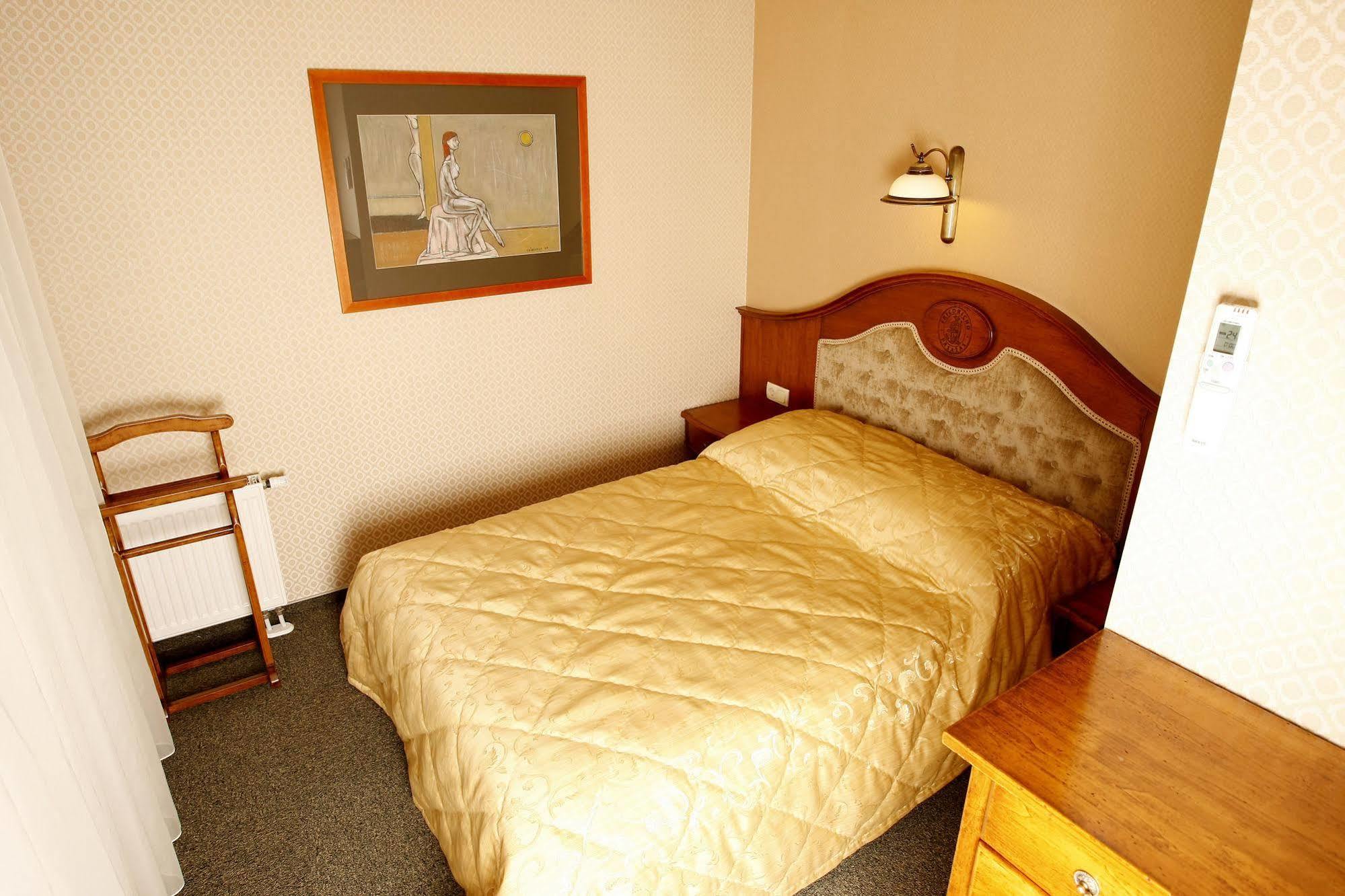 Friedricho Pasazas Hotel Klaipėda Buitenkant foto