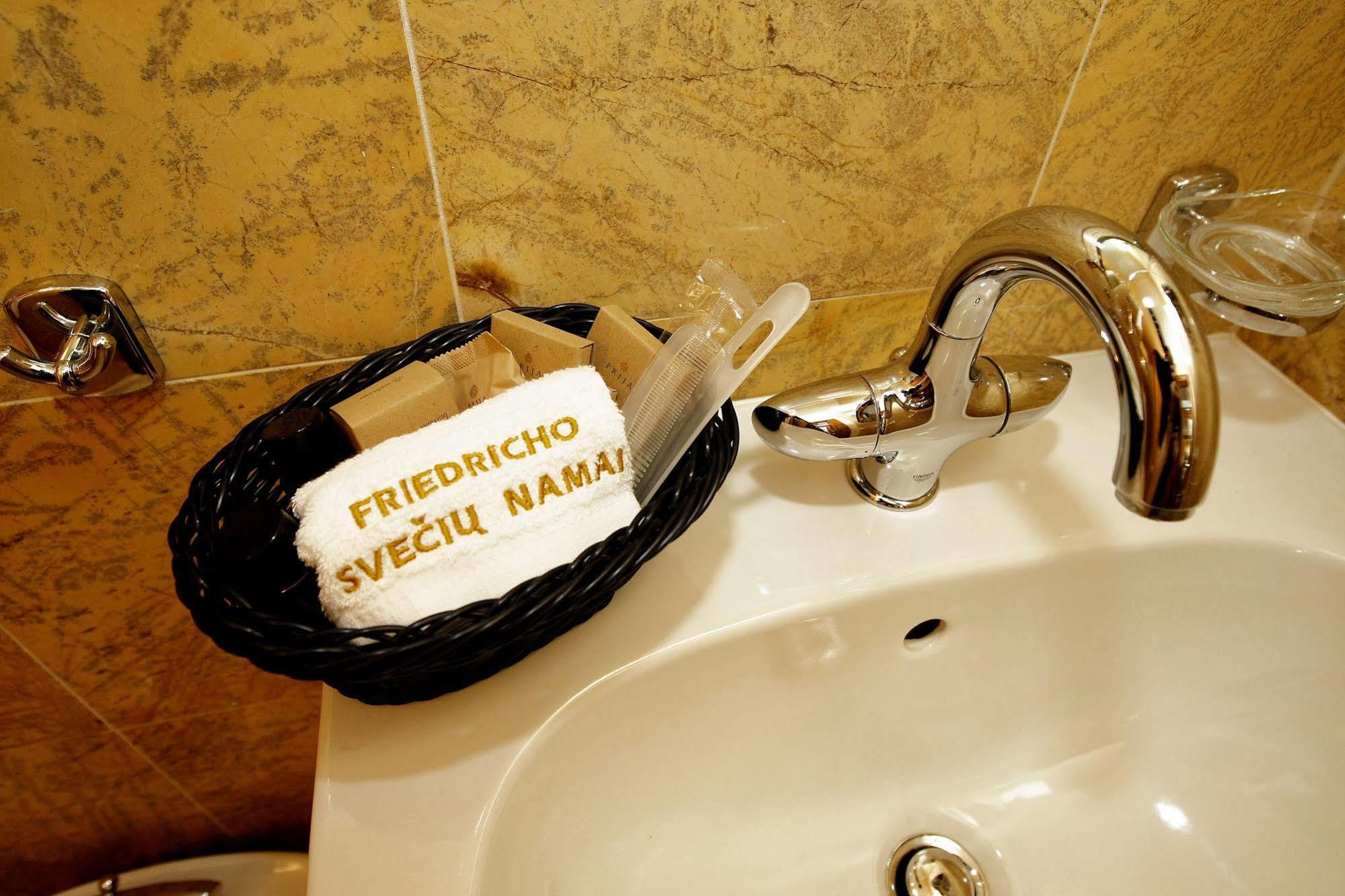 Friedricho Pasazas Hotel Klaipėda Buitenkant foto